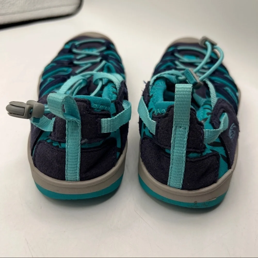 Keen Children's Moxie Sandal in Dress Blues/Viridian Size 1